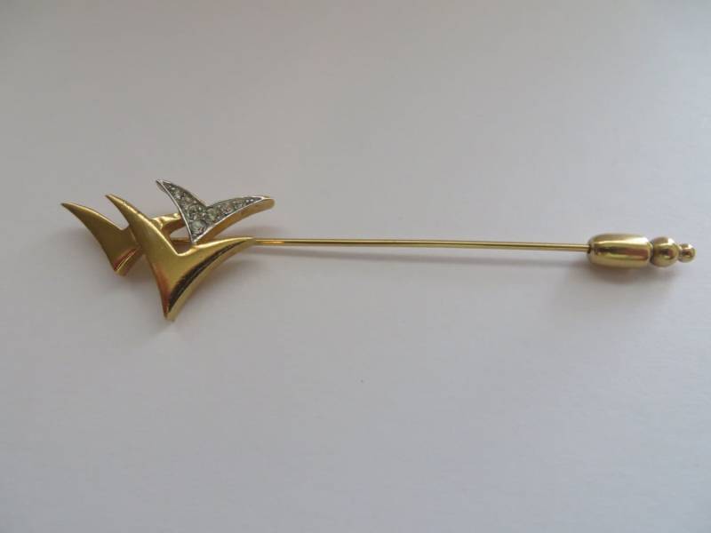 Vintage Trifari Pfeil Pin #trifari #vintage #pin #schmuck von ThePJCompany