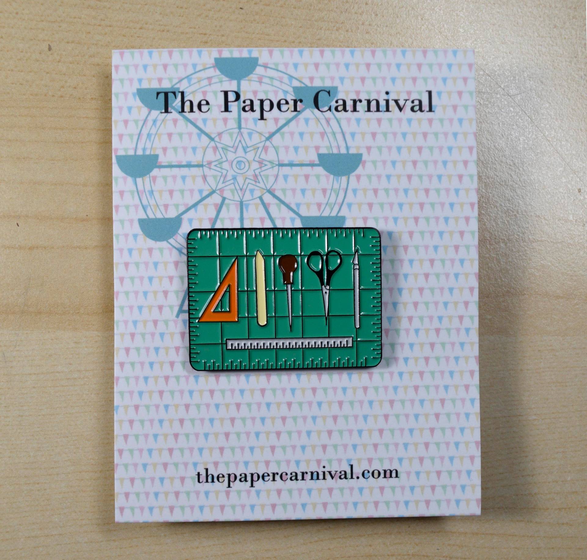 Buch Artist Tool Kit Emaille Pin Buch Artist Tool Kit Emaille Pin von ThePaperCarnival