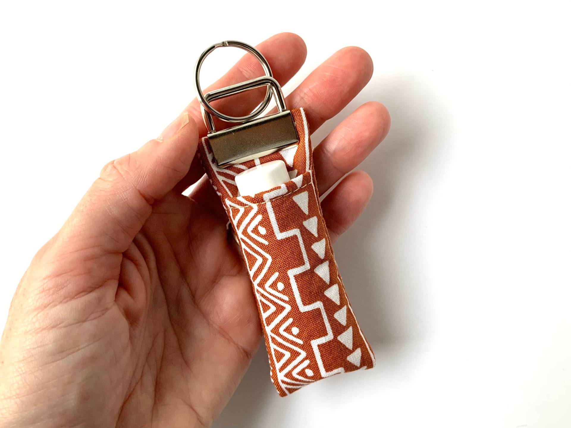 Lippenbalsam Keychain | Stoff Lippenbalsamhalter Mit Azteken-Rost-Print von ThePaperShutter