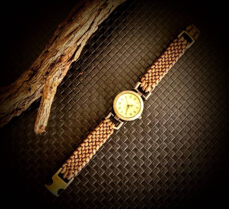 Paracord-Uhr Mit Trägern Aus Paracord Typ 1. Bronze-Metall Schnalle Für Closure.one Letzte Stück Handgelenkumfang 16-16, 5 cm Paracord-Uhr Mit Trägern Aus Paracord Typ 1. Bronze-Metall Schnalle Für Closure.one Letzte Stück Handgelenkumfang 16-16, 5 cm von TheParacordSociety