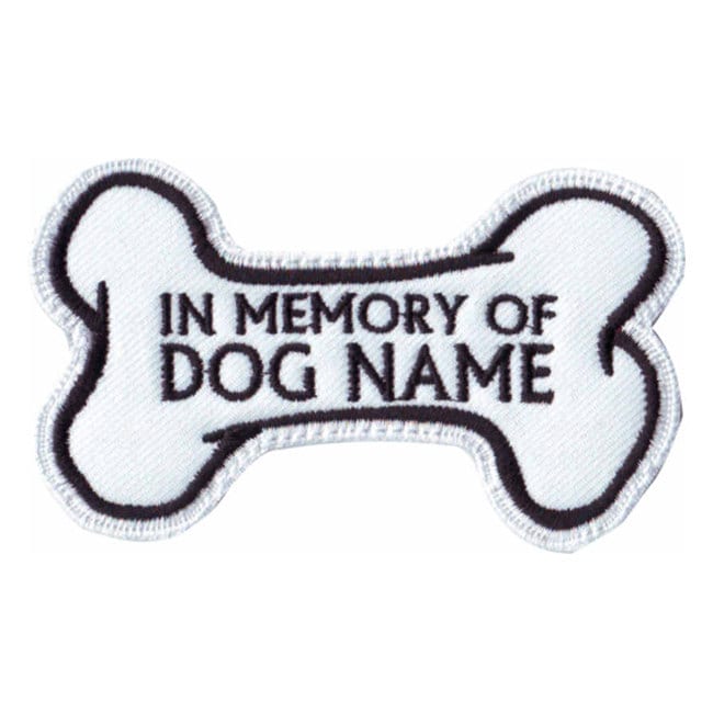 In Erinnerung An Personalisierter Hundename | Weiß Gestickter Aufnäher von ThePatchLab