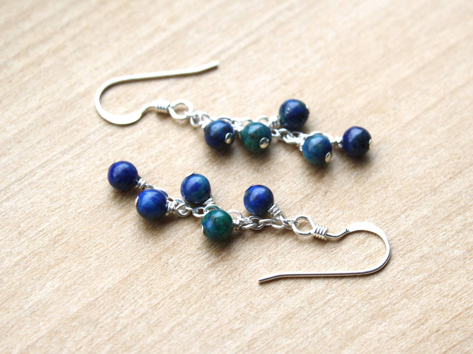 Azurit Malachit Ohrringe in Sterling Silber. Zierliche Edelsteinohrringe Azurit Malachit Ohrringe in Sterling Silber. Zierliche Edelsteinohrringe von ThePeachTree
