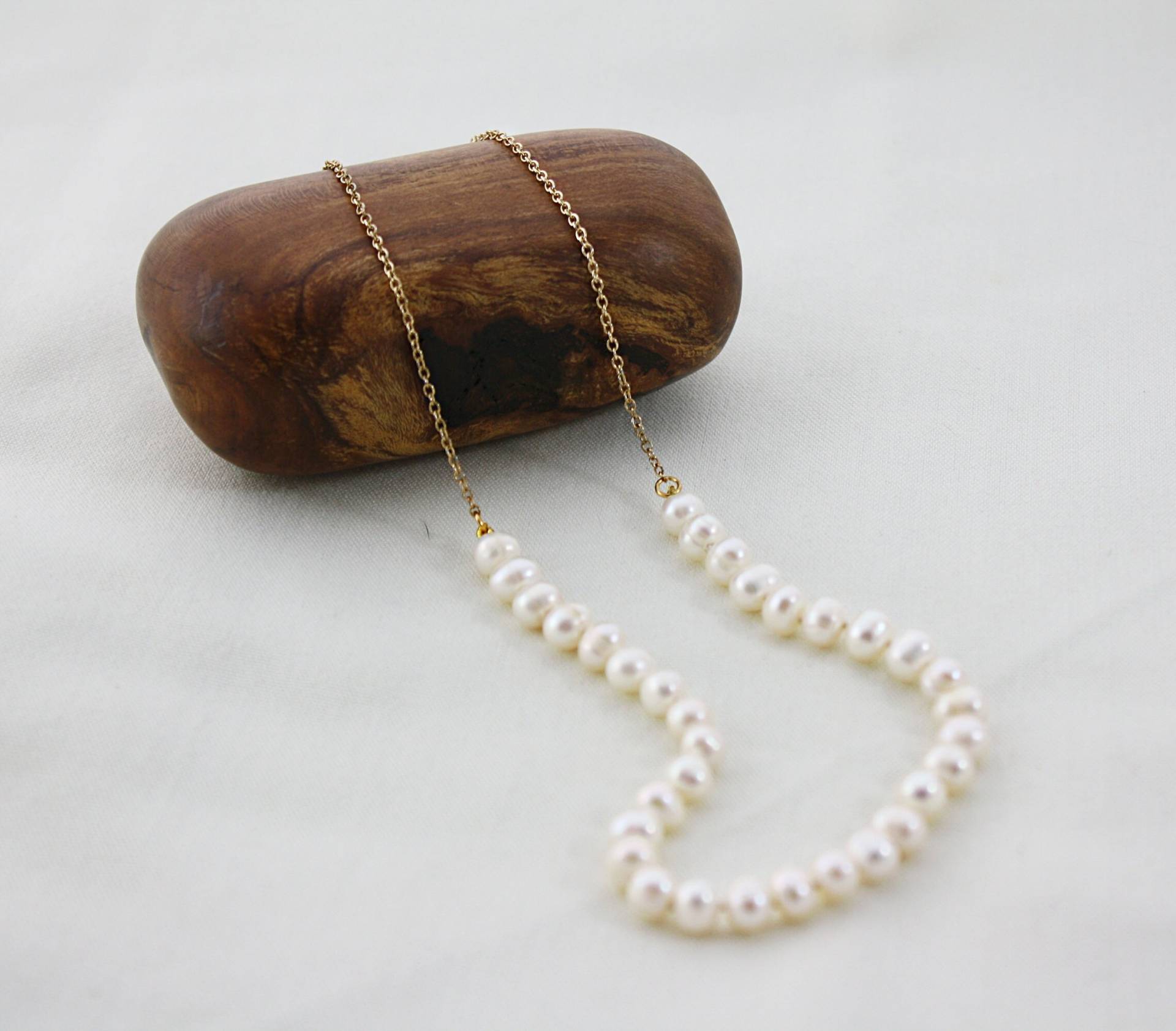 Gold Filled Süßwasserperlen Halskette Handgeknüpfte Seide von ThePearledSquirrel