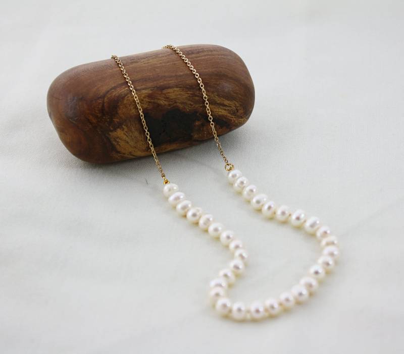 Gold Filled Süßwasserperlen Halskette Handgeknüpfte Seide von ThePearledSquirrel