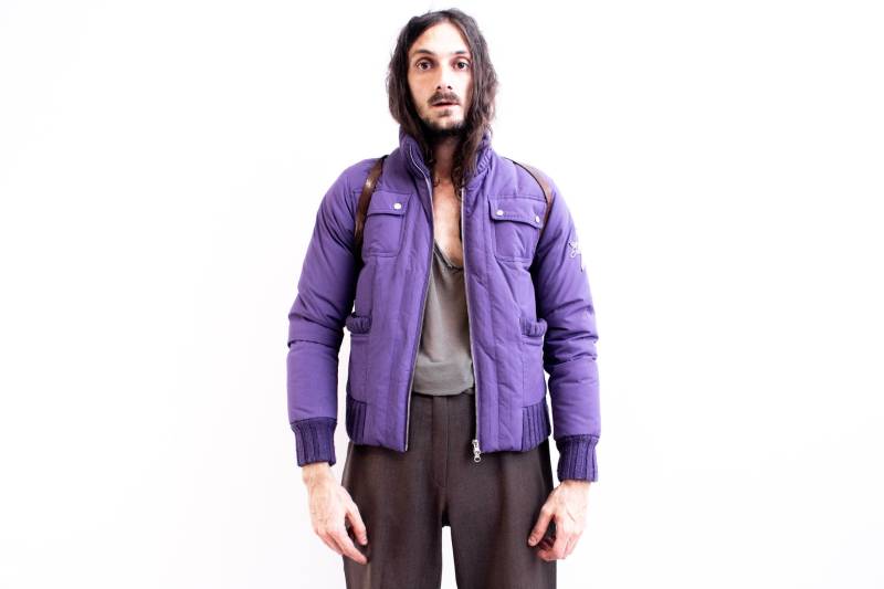 Iceberg Steppjacke 90Er Jahre. Designer Lila Gesteppte Bomberjacke von ThePenduline