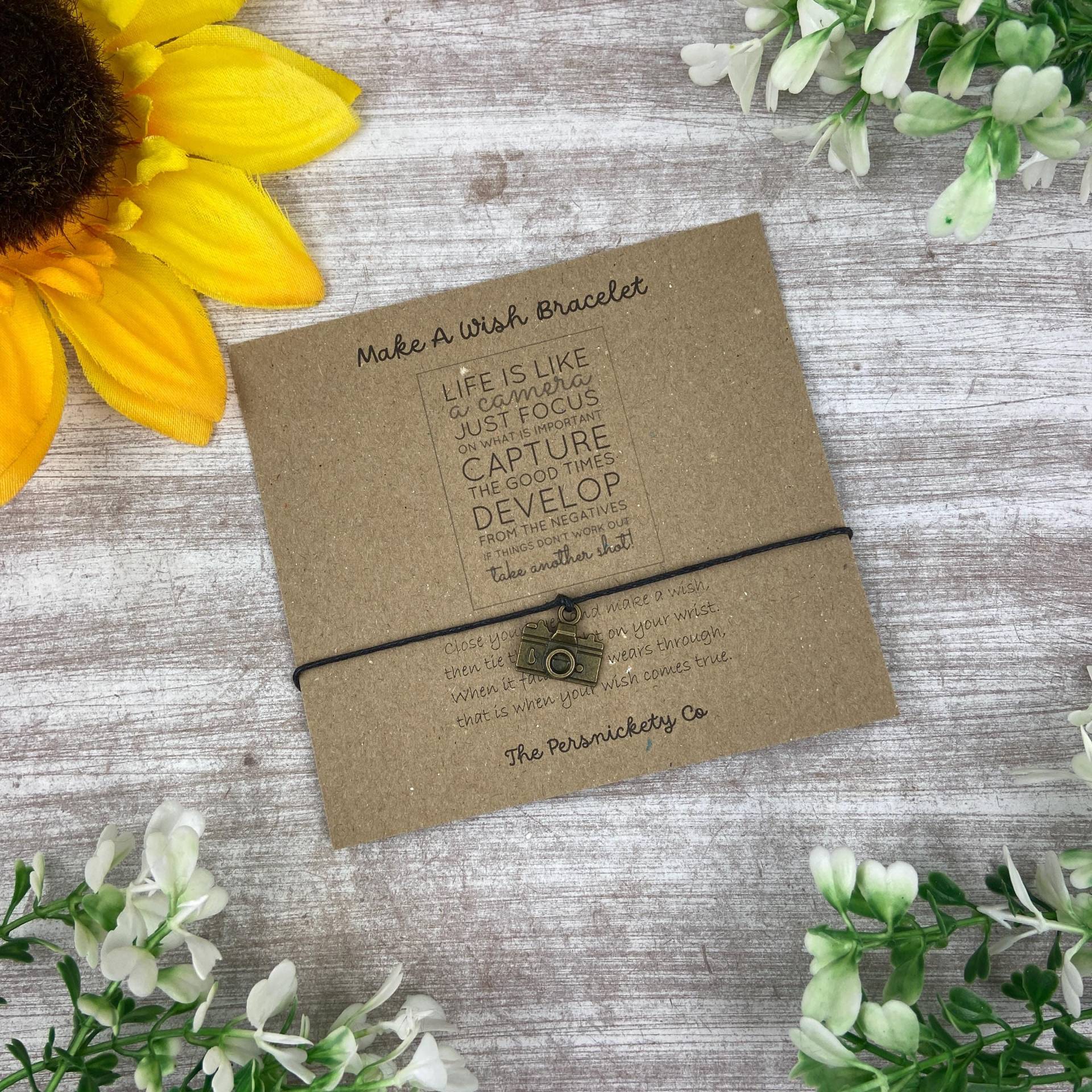 Bettelarmband - Das Leben Ist Wie Eine Kamera, Wunscharmband, Kamera Charm, Fotografie von ThePersnicketyCo