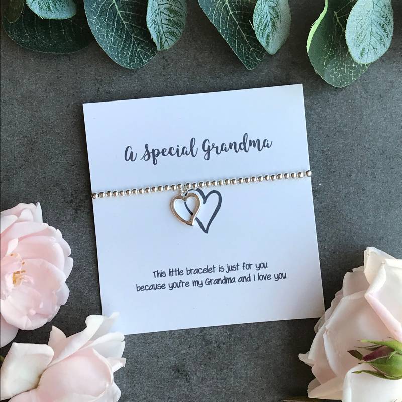 Charm Armband, Perlen Bettelarmband, Eine Besondere Oma, Herz Charm, Silber Geschenk Für Oma von ThePersnicketyCo