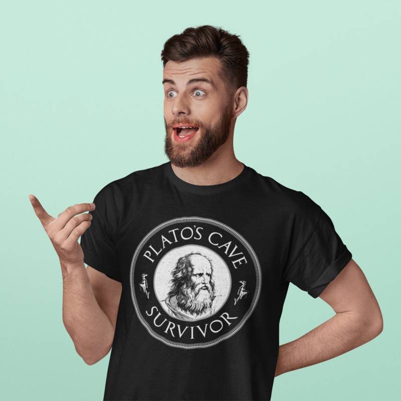 Plato's Cave Survivor - Philosophy Pun Unisex T-Shirt von ThePhilosophersShirt