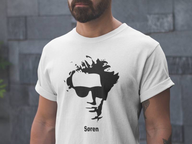 Soren Kierkegaard Sunglasses Portrait Short-Sleeve Unisex Philosophy T-Shirt von ThePhilosophersShirt