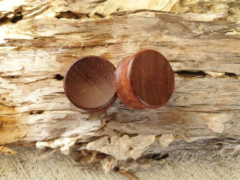 Ein Paar Braun Holz Konkave Ohr Plugs Sattel Piercing Keilrahmen Schmuck Holz Pl69 von ThePiercingKingdom