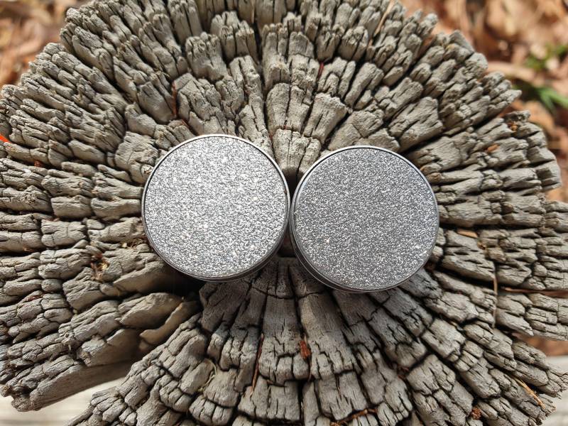 Ein Paar Silber Glitter Edelstahl Ohr Plugs Tunnel Sättel Piercing Gauge Pl154 von ThePiercingKingdom