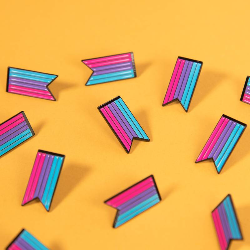 Androgyne Ribbon Pin Dezenter Lgbt Pride Emaille Minimalist Badge Andro Androgyn Androgynous Non-Binary Trans Androgyny Bigender Genderqueer von ThePinPrick