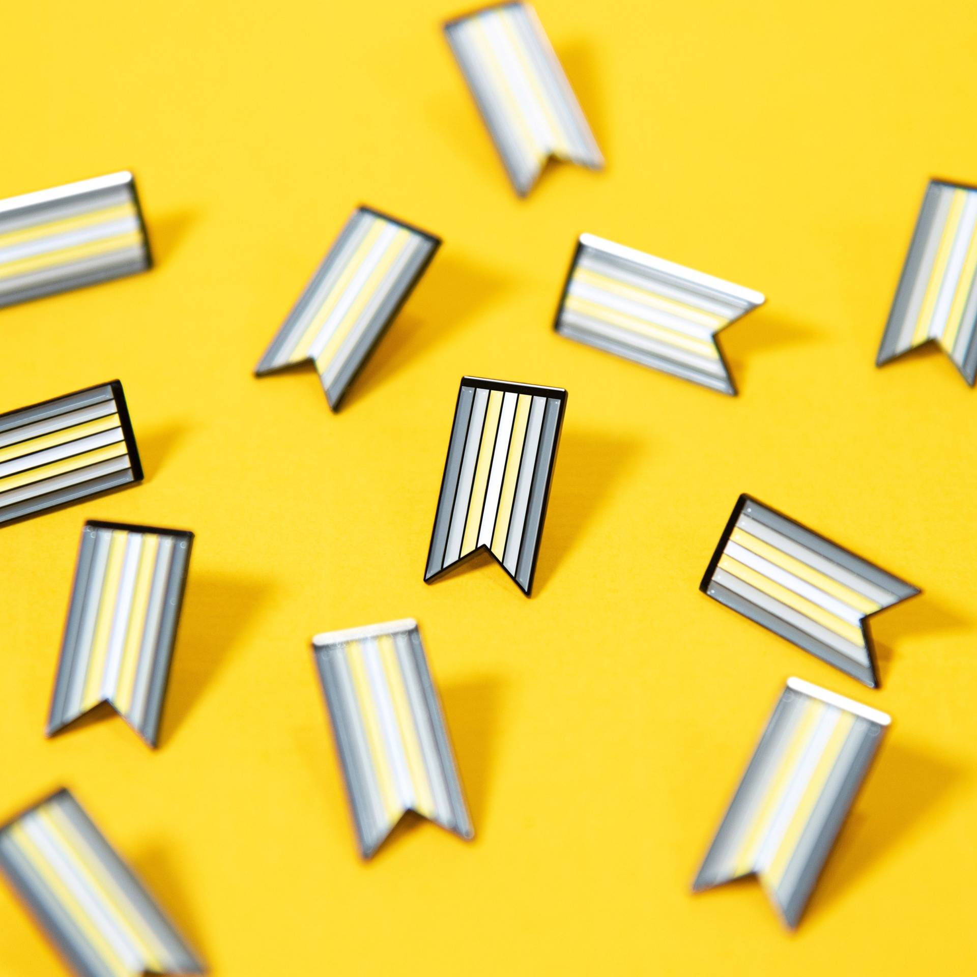 Demigender Ribbon Pin Nonbinary Pride Badge Deminonbinary Demigirl Demifluid Demiflux Gender Dysphoria Euphoria Enby Spectrum Demigender Ribbon Pin Nonbinary Pride Badge Deminonbinary Demigirl Demifluid Demiflux Gender Dysphoria Euphoria Enby Spectrum von ThePinPrick