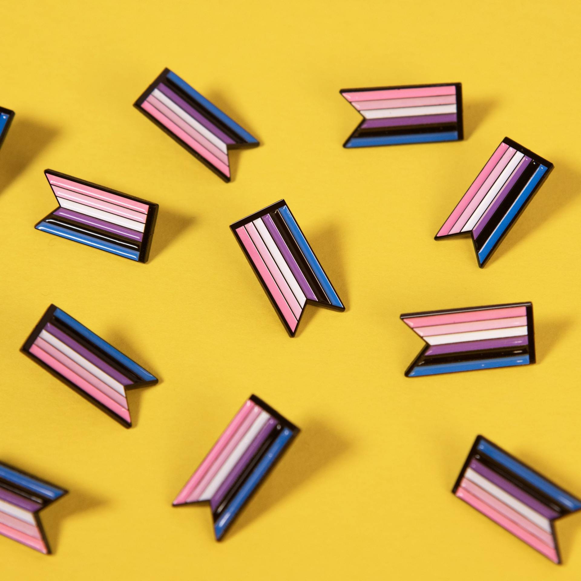 Gender Fluid Ribbon Pin Nonbinary Genderflux Genderqueer Pride Badge Emaille Enby Transgender Trans Neutrois Dysphoria Twospirit Multigender Gender Fluid Ribbon Pin Nonbinary Genderflux Genderqueer Pride Badge Emaille Enby Transgender Trans Neutrois Dysphoria Twospirit Multigender von ThePinPrick
