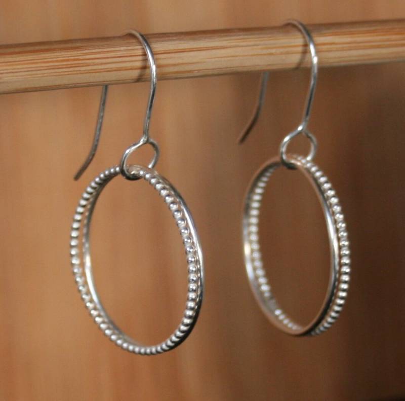 Doppelte Creolen Ohrringe Doppelte Creolen Ohrringe von ThePineInTheValley