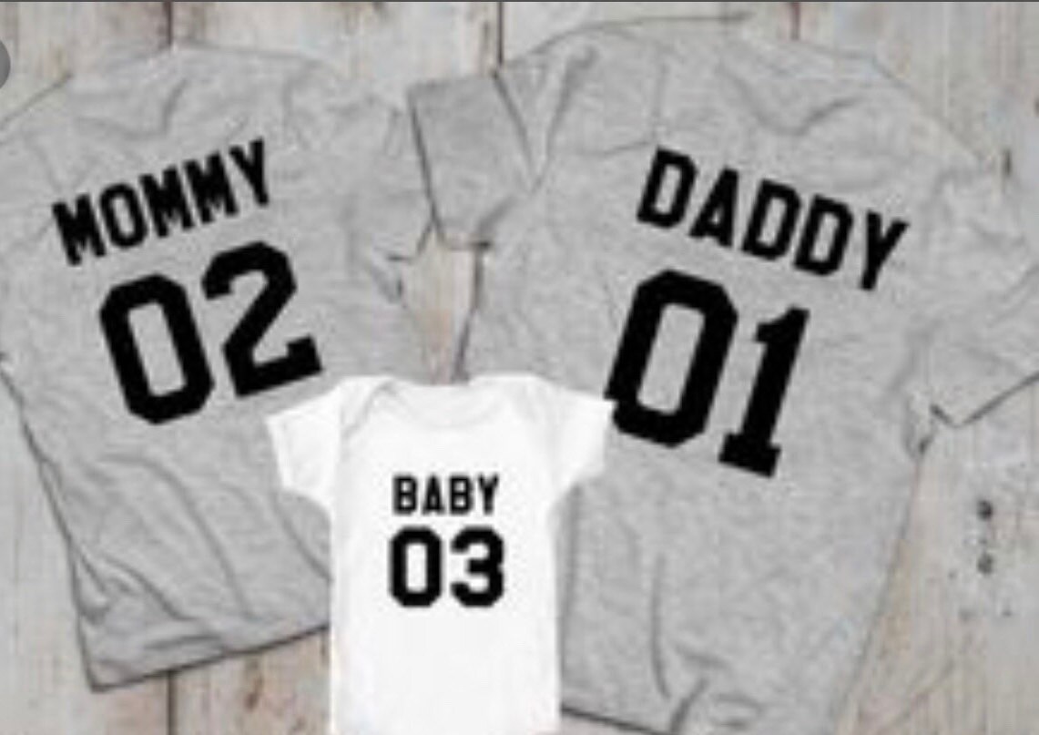 Set Von 3 Passenden Shirt Mama, Papa & Baby Unisex Setzt Set Von 3 Passenden Shirt Mama, Papa & Baby Unisex Setzt von ThePinkAppleCompany
