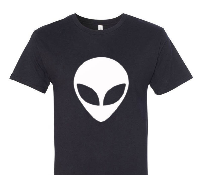 Unisex Erwachsene T-Shirt Alien Unisex Erwachsene T-Shirt Alien von ThePinkAppleCompany