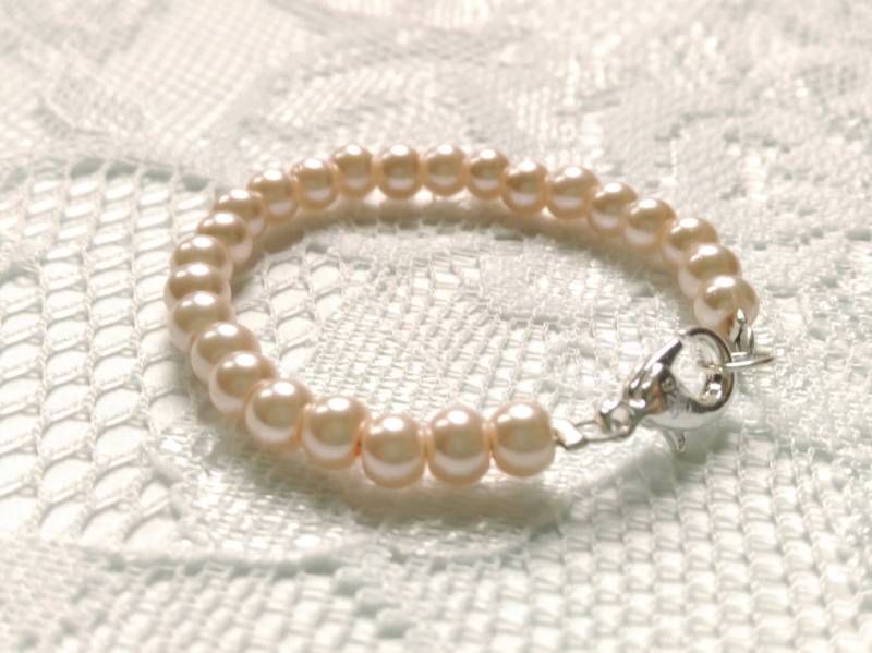 Dusty Pink Bead Baby Armband, Perle Neugeborenen Kleinkind Armband von ThePinkCanaryShop