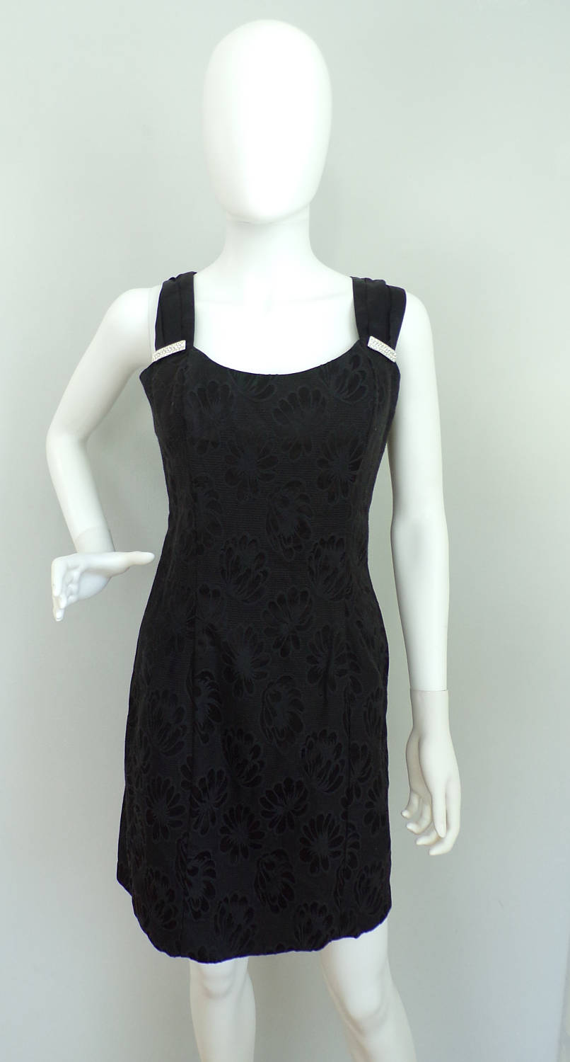 Vintage Black Damask Kleid Strass Detail Party Kleid, Größe S Vintage Black Damask Kleid Strass Detail Party Kleid, Größe S von ThePoshEstate