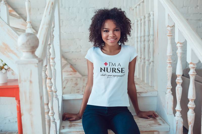 I'm A Nurse T Shirt von ThePressBrand