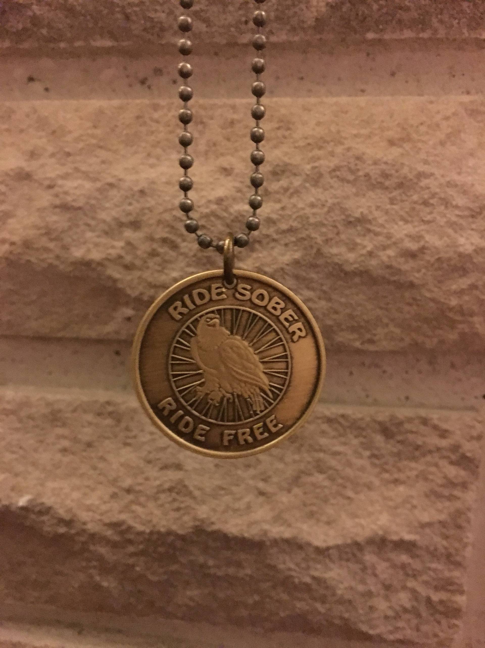 Aa Token Münzanhänger Ride Sober, Free Eagle, Motorrad Erholung von ThePricklyLotus