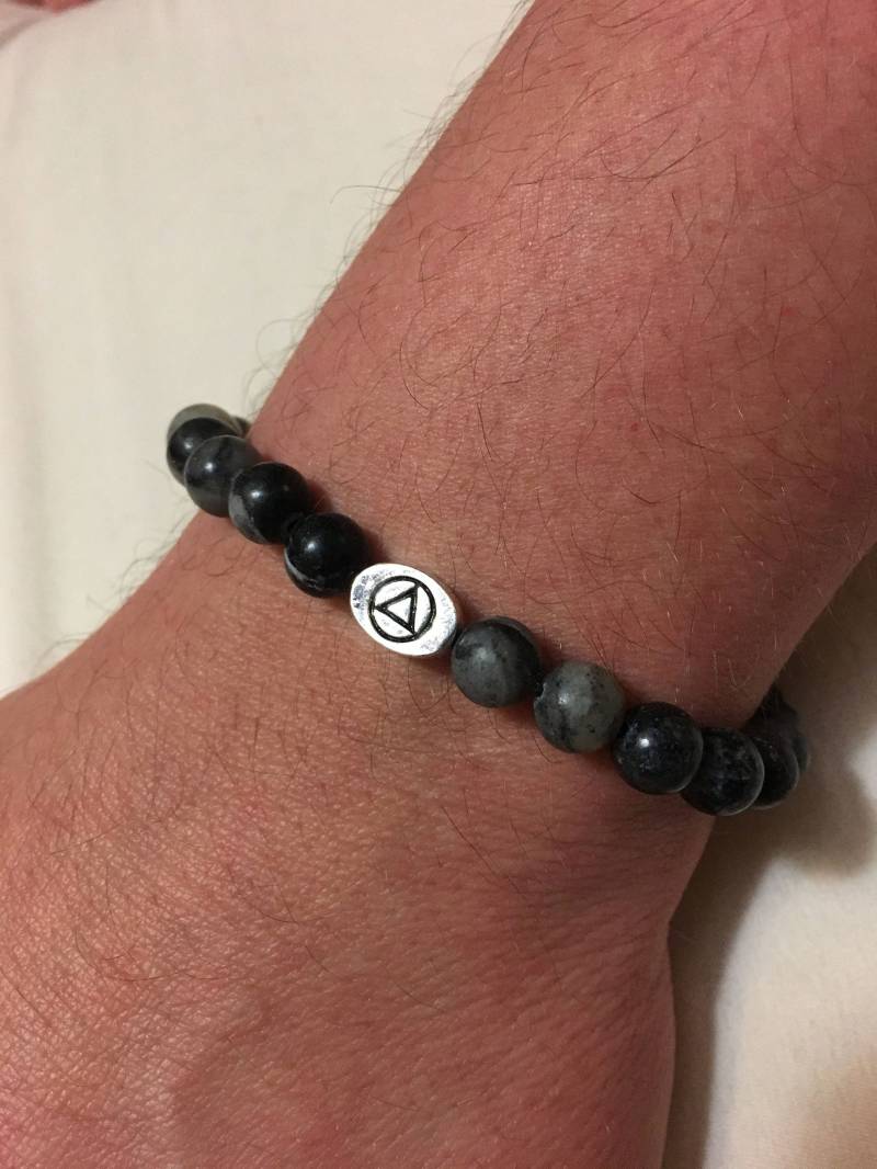 Herren Erholung Perlenarmband Aa Na Patengeschenk von ThePricklyLotus