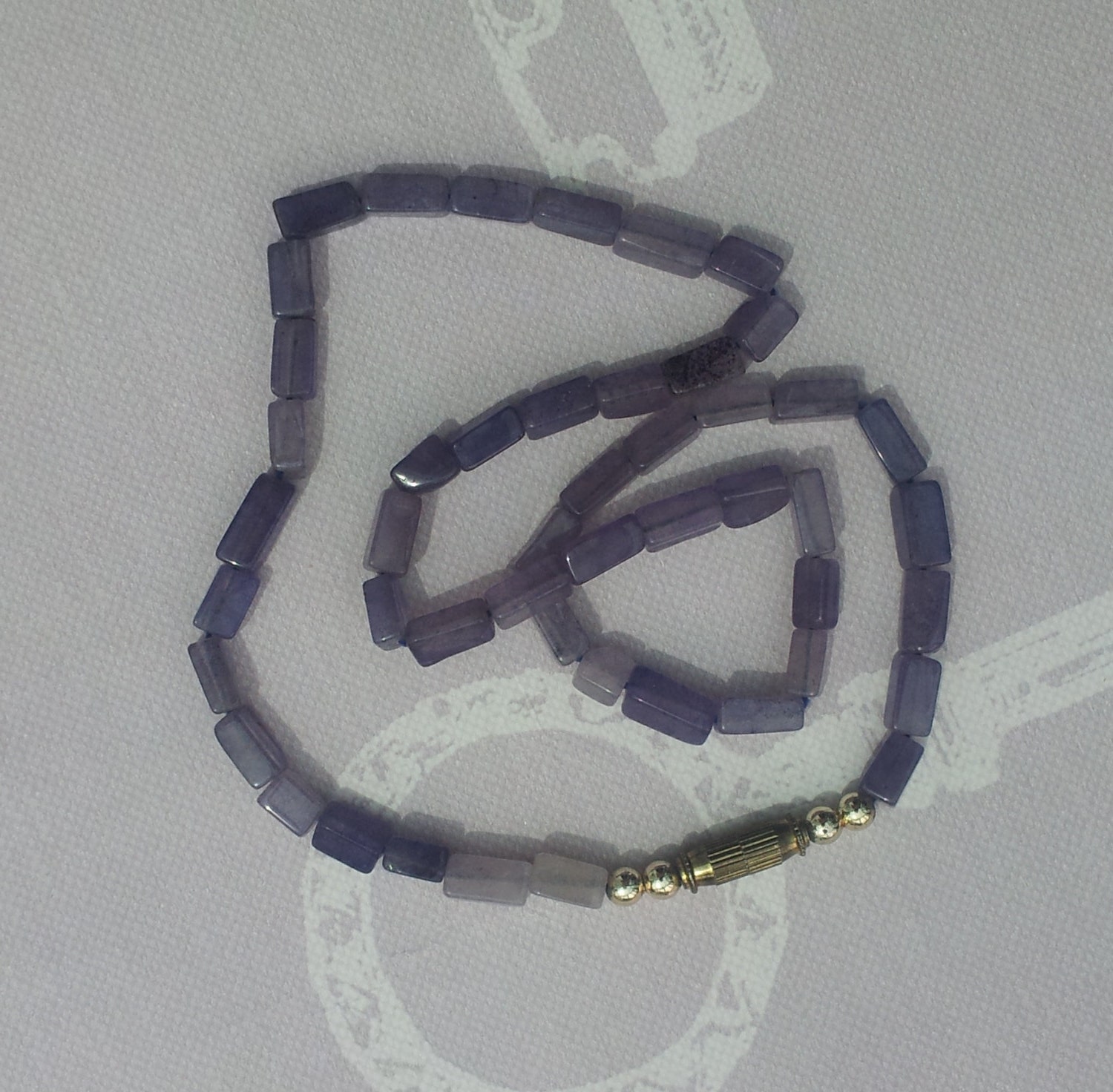 Vintage Polierte Echte Amethyst Perlen Blau Lila Halskette Vintage Polierte Echte Amethyst Perlen Blau Lila Halskette von TheRainbowChameleon