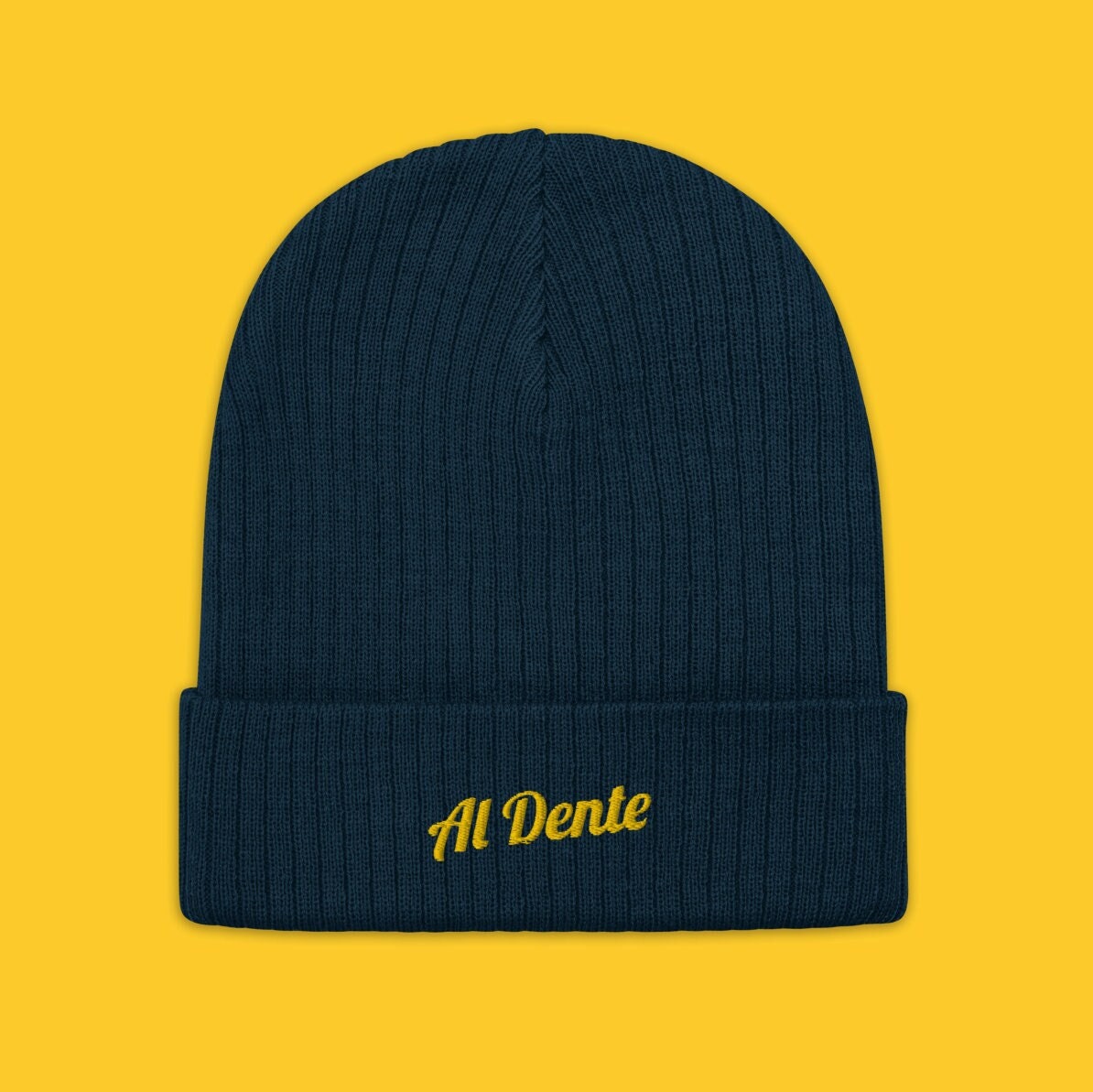 Al Dente - Recycelte Manschettenbeanie von TheRefinedSpirit