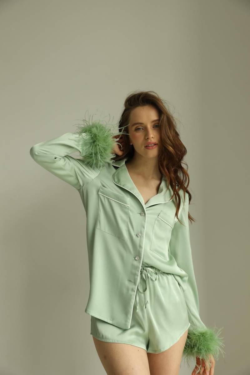Grüner Braut Pyjama-Set Mit Abnehmbaren Federn Brautjungfer Pyjama Sommer-Frauen-Pyjama-Set Langen Ärmeln von TheRobeUa