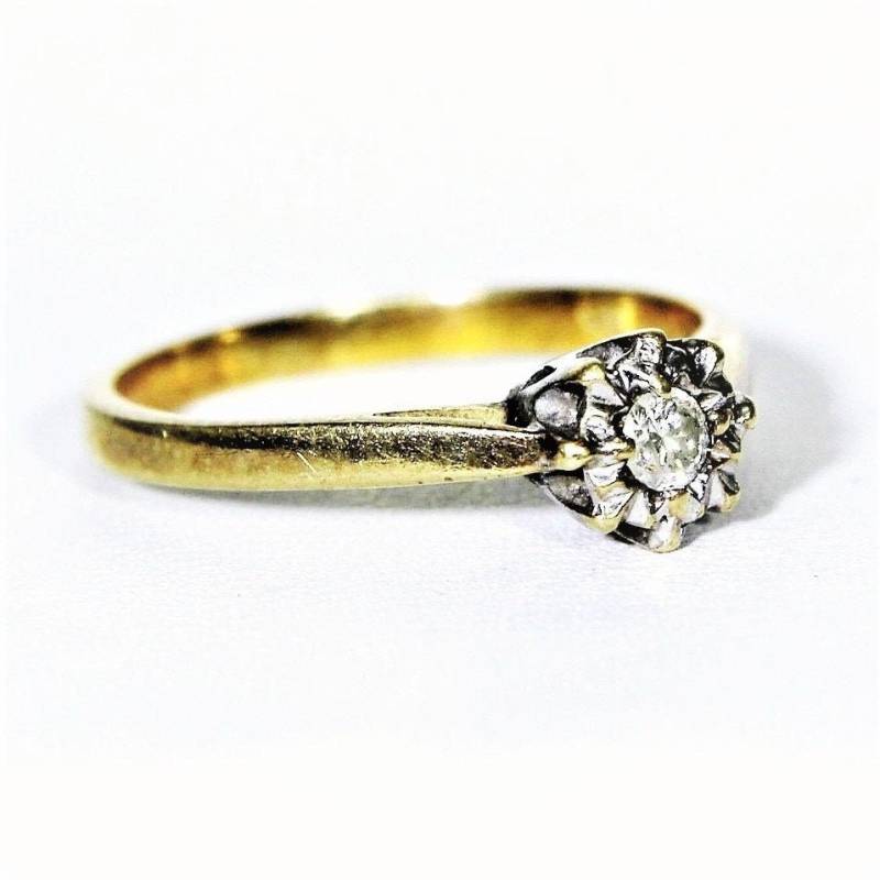 9Ct 9K Gelbgold Natur 0, 12Ct Diamant Solitär Ring Gr. 5 3/4 - L von TheRobinsRest