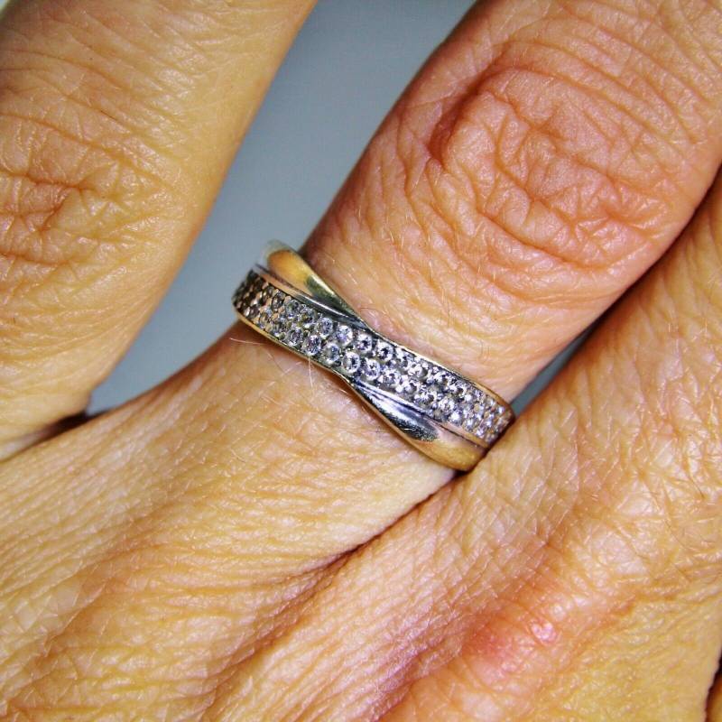 9Ct 9K Weißgold Zirkonia Ring Größe 5 - J 1/2 von TheRobinsRest