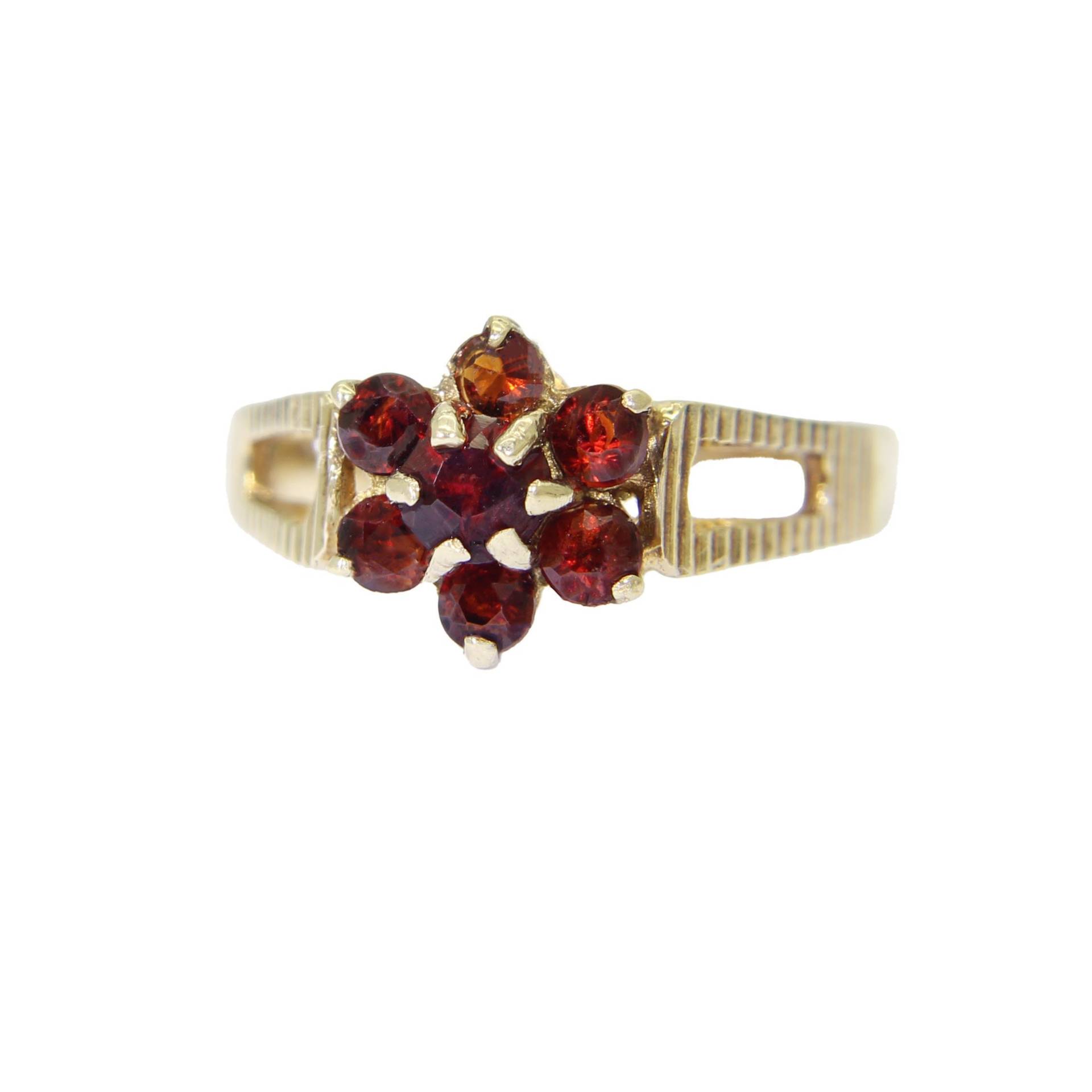 Retro 9K Gelbgold Granat Cluster Ring Gr. 5 1/4 - K von TheRobinsRest