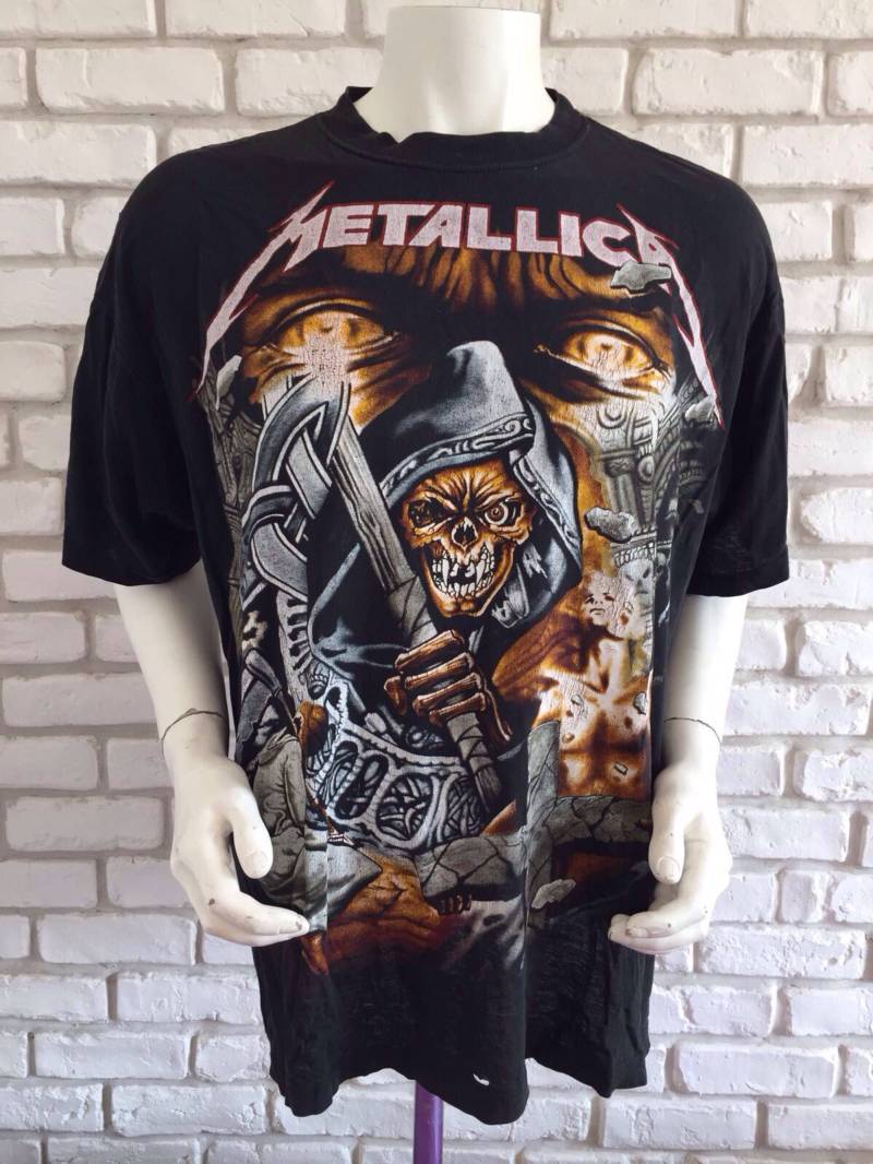Metallica Jahrgang 1993 Superseltene Reaper Tshirt Metallica Jahrgang 1993 Superseltene Reaper Tshirt von TheRockChickCloset