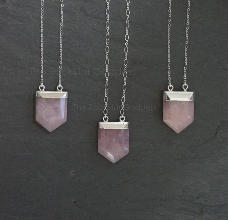 Rosenquarz-Halskette, Rosenquarz-Kristall-Halskette, Silber-Rosenquarz-Anhänger, Rosa Kristall-Halskette von TheRockStarGoddess