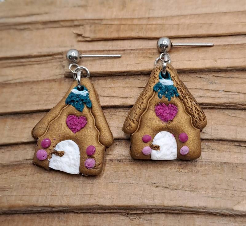 Lebkuchenhaus - Weihnachtsohrringe Pink Lebkuchenhaus - Weihnachtsohrringe Pink von TheSchickFactory
