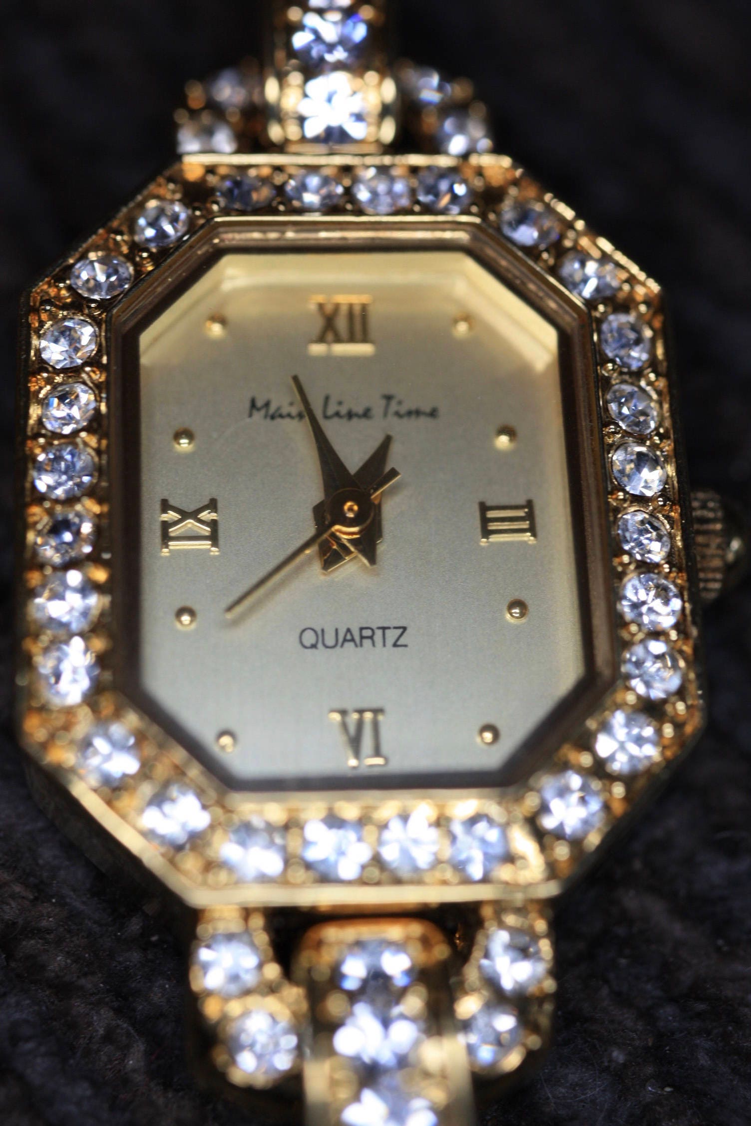 Main Line Time Cut Crystal Link Goldton Uhr B2014 von TheShackon98
