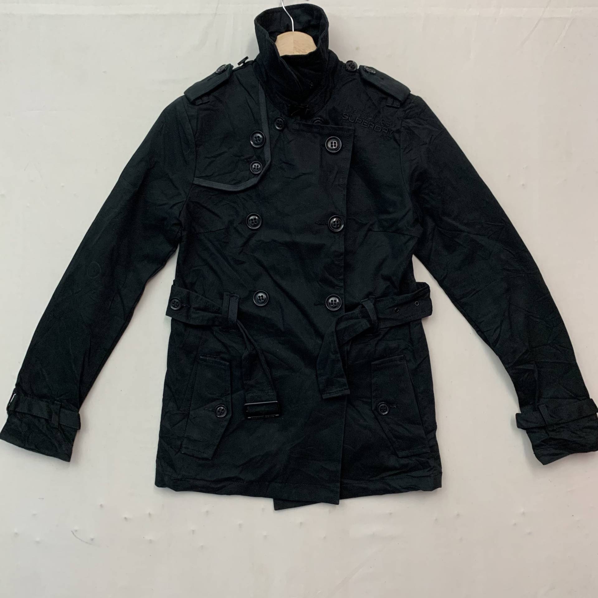 Superdry Japan Button Ups Jacke Mantel Coat Gestickte Kleine Logo-Jacke Größe M von TheShahStore