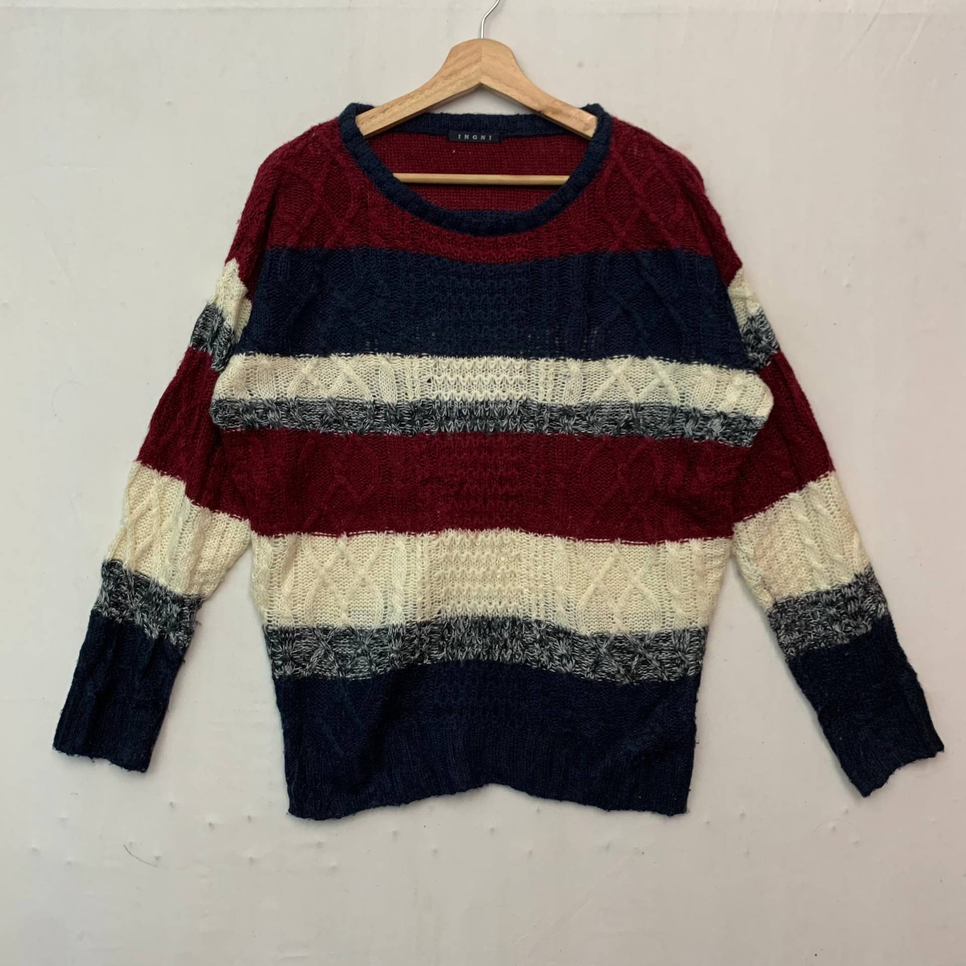 Vintage Igni Mehrfarbige Strickwaren Crewneck Schlichte Pullover Größe L von TheShahStore