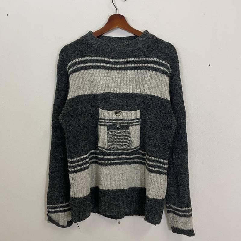 Vintage Unbranded Rare Design Strickware One Pocket Crewneck Pullover Größe M von TheShahStore