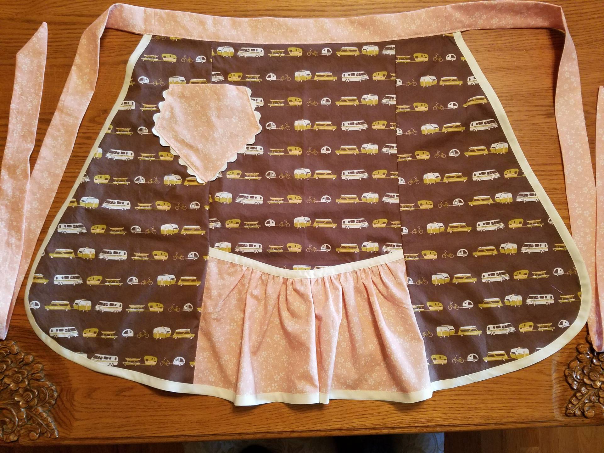 Vintage Stil Halb Schürze Mit Anhängern Print von TheShastaShack