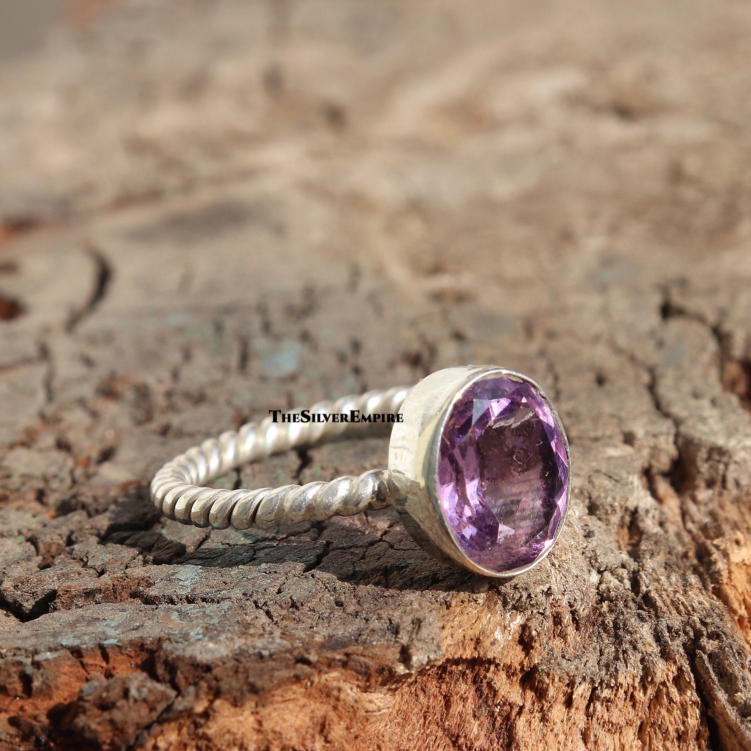 Natürlicher Amethyst Ring - 925 Sterling Silber Februar Geburtsstein Twist Band Oval Handgemacht Für Frauen Geschenke Sie von TheSilverEmpire