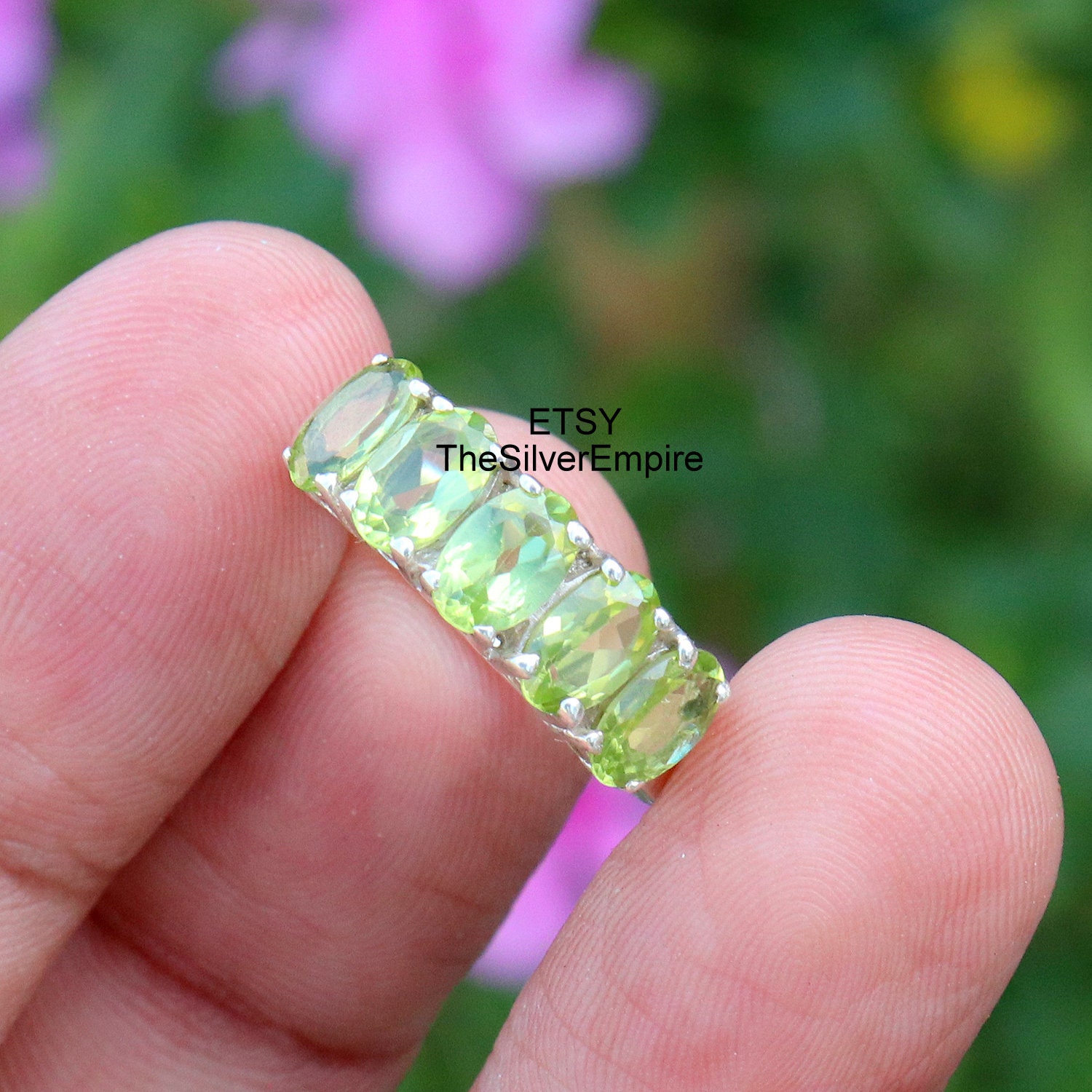 Natürlicher Grüner Peridot-Ring - Ring Aus 925Er Sterlingsilber Geburtsstein August Peridot-Edelstein-Schmuck Handgefertigt Für Frauen Geschenkring von TheSilverEmpire