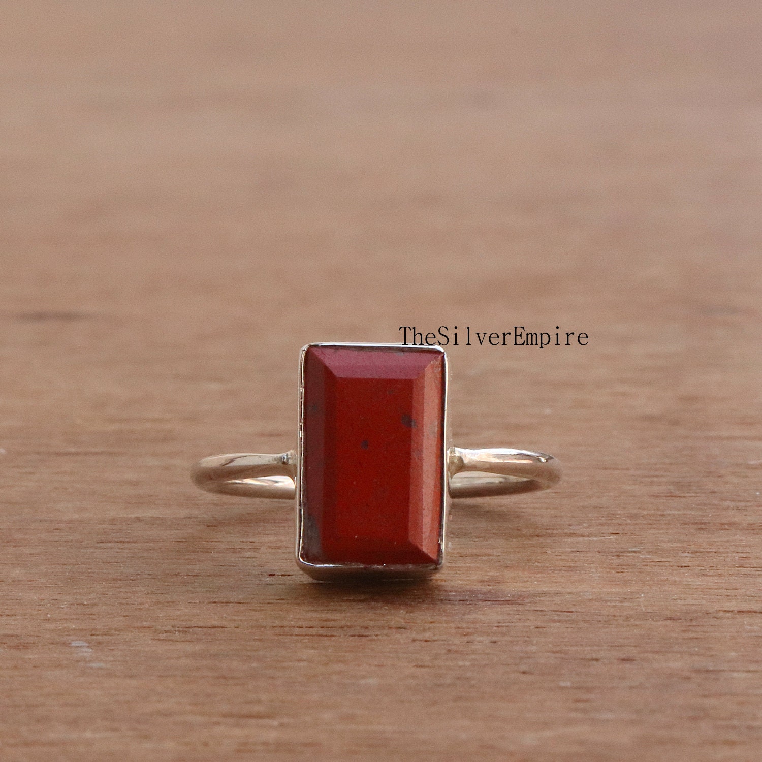 Natürlicher Roter Jaspis-Ring - 925Er Sterlingsilber-Ring Oktober-Geburtsstein-Ring Handgefertigt Rechteckiger Ring Für Frauen Geschenke Sie von TheSilverEmpire