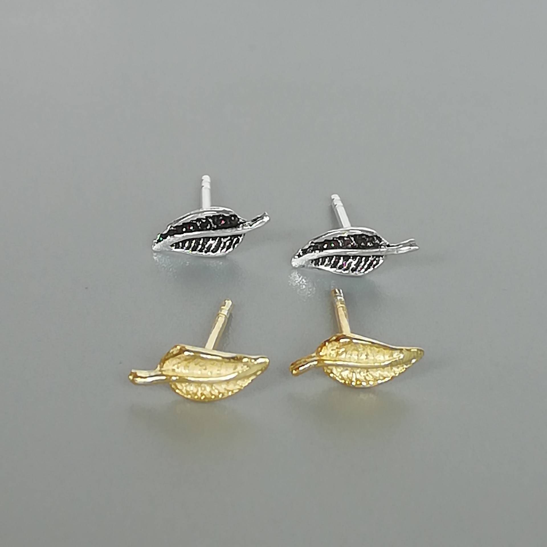 Set Aus Goldenen Und Silbernen Ohrringen | Sterling Silber Ohrstecker Ohrringe Knorpel Geschenkset Vergoldete E432Gs von TheSilverGame