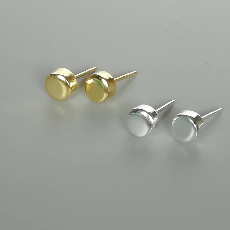 Set Aus Soliden Runden Gold - Und Silberohrringen | Sterling Silber Ohrstecker Ohrringe Kleine E425Gs von TheSilverGame