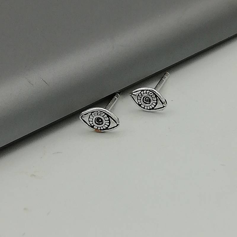 Silberfarbene Augenstecker | Winzige Silber Ohrringe Auge Silberschmuck Ohrstecker Schlichte Zarte Nieten E175 von TheSilverGame