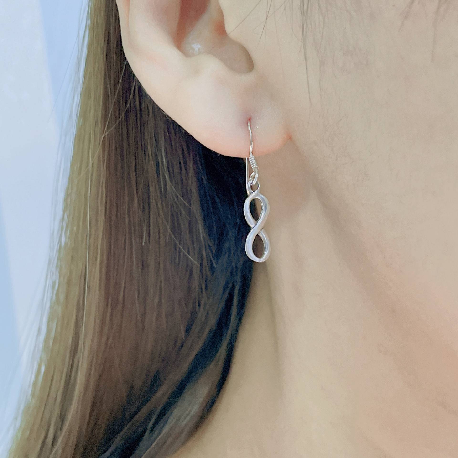 Unendlich Ohrhänger | Sterling Silber Unendlichkeit Glücksbringer Schmuck Boho Ohrringe Ohrschmuck E388 von TheSilverGame