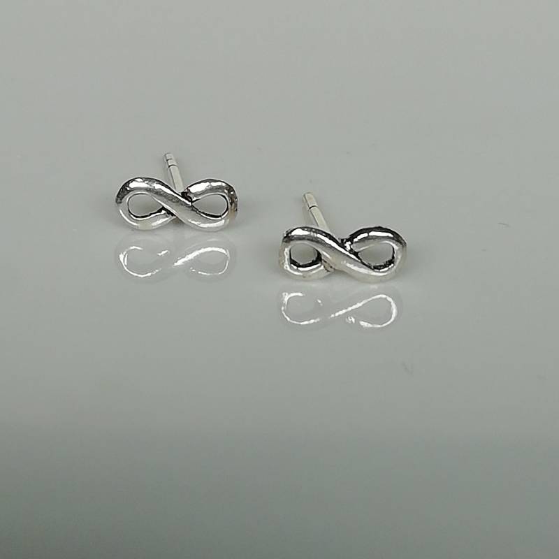 Unendlichkeitsstecker Silber | Unendlichkeit Ohrringe Acht Geformte Nieten Silberschmuck Schlichte Ohrstecker E188 von TheSilverGame