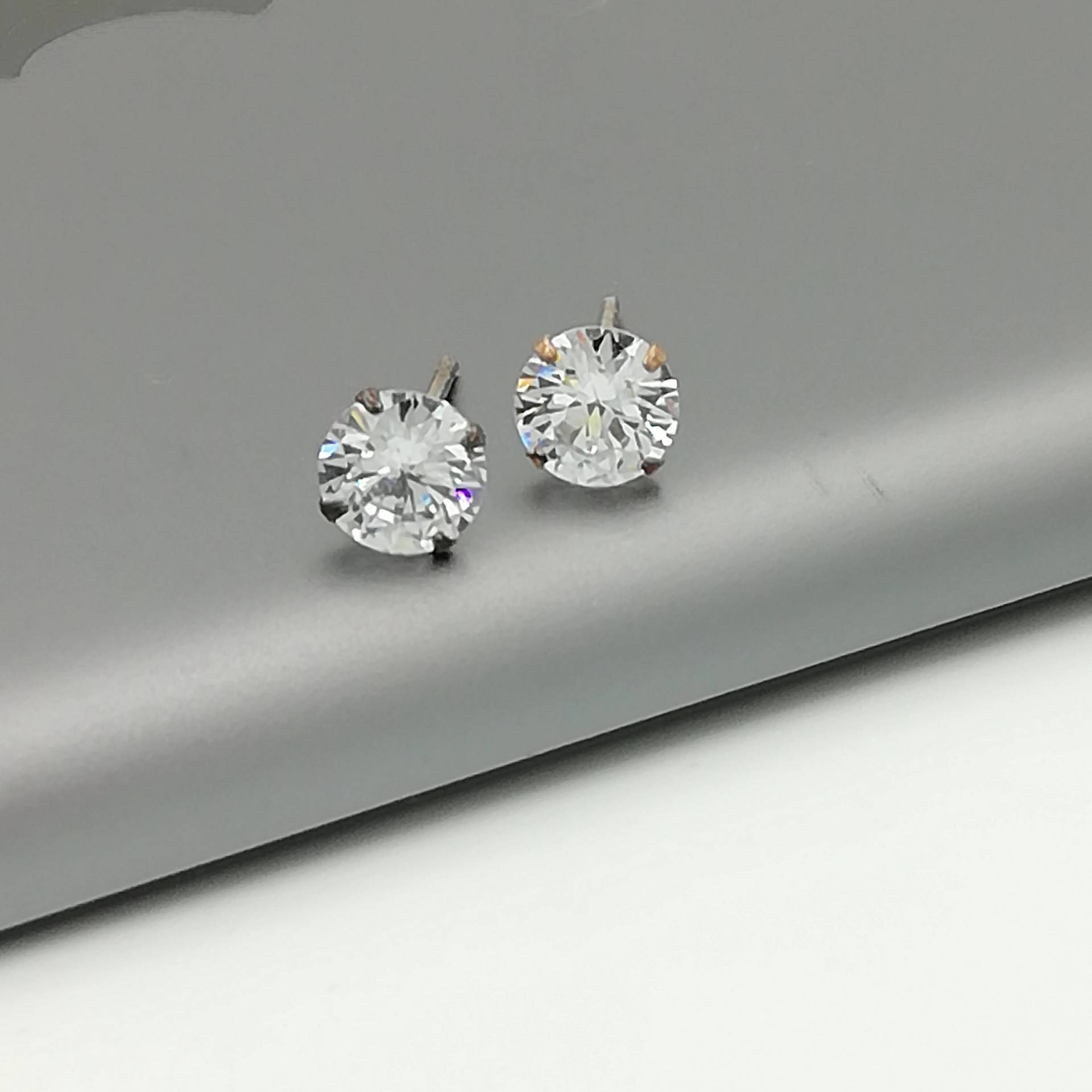 Zirkonia Ohrstecker | Silber Und Cz 6 Mm Strass Funkelnde Ohrringe Silberschmuck Kleine E63 von TheSilverGame