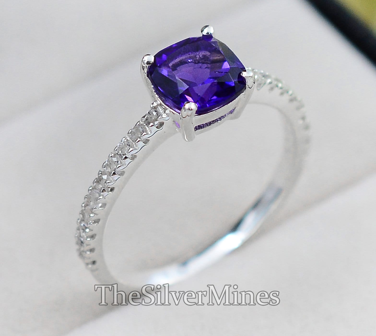 Natürlicher Lila Amethyst Ring 925 Sterling Silber Handgefertigter Februar Geburtsstein Verlobungsring Ehering Solitärring von TheSilverMines